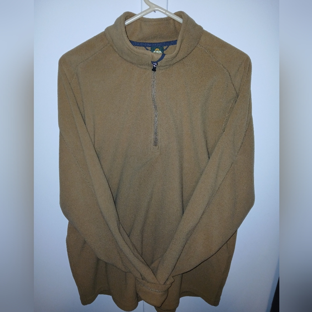 Super soft EMS® Men's Classic Microfleece 1/4-Zip Pullover - Picture 3 of 12